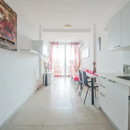Trendy Seafront Sliema * Gzira